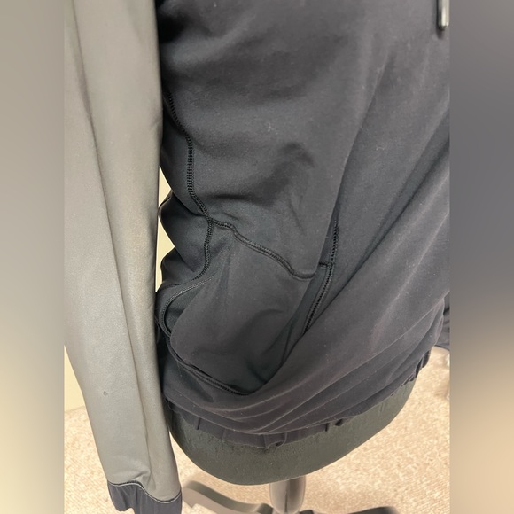 Lululemon hoodie - Picture 5 of 11